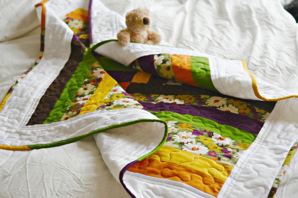 Baby Quilt Retro Green, Yellow, Orange, Purple Patchwork "ariel" on